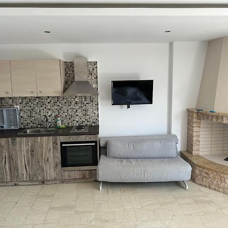 Aqua Apartments ルートラ・オレアス・エレニス エクステリア 写真