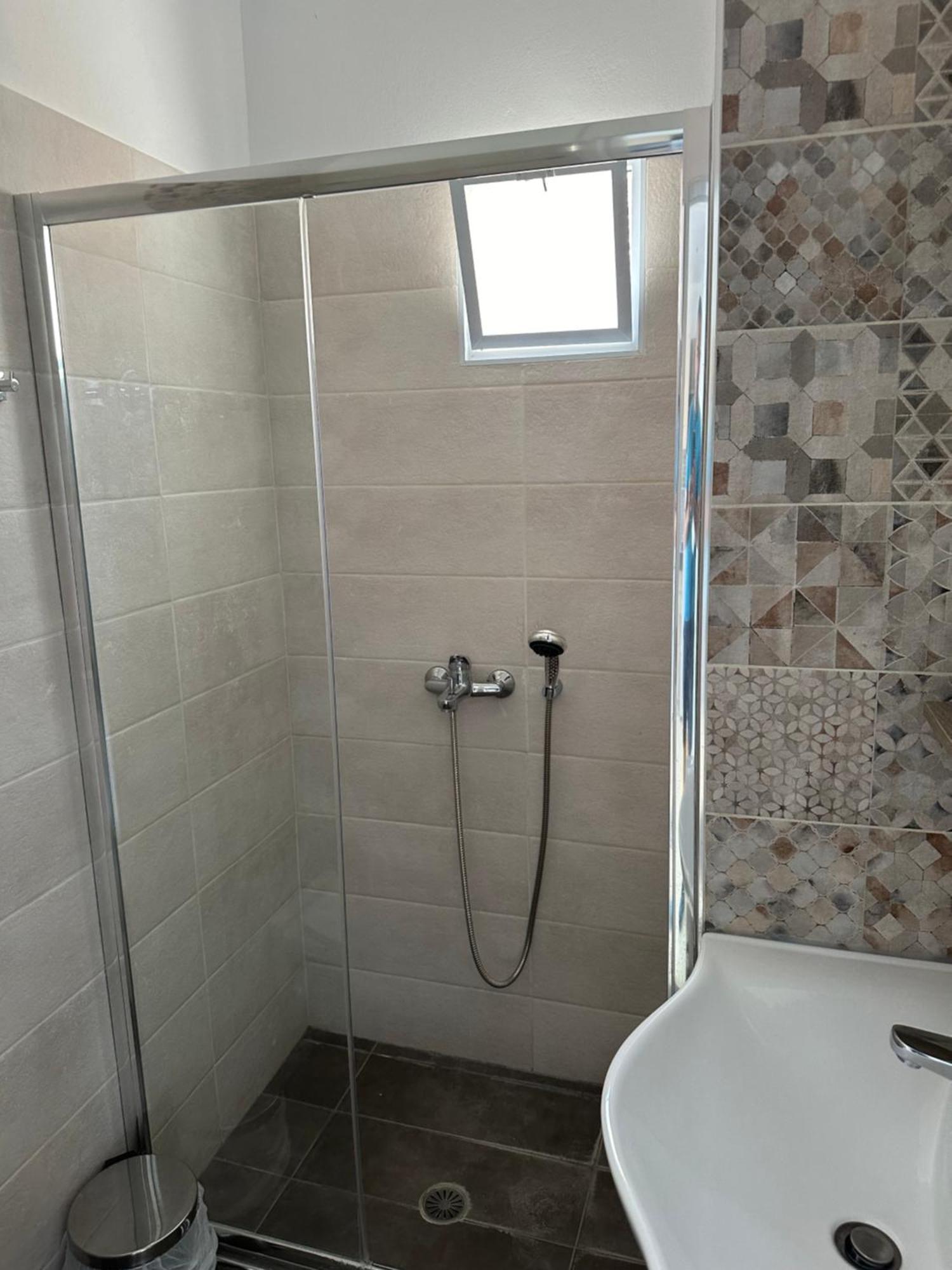 Aqua Apartments ルートラ・オレアス・エレニス エクステリア 写真
